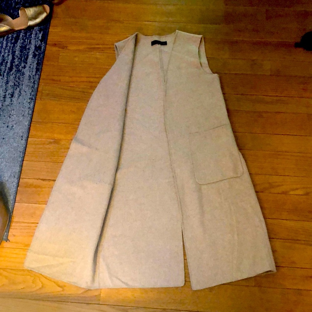 Tan, extra long cloak/vest/open jacket